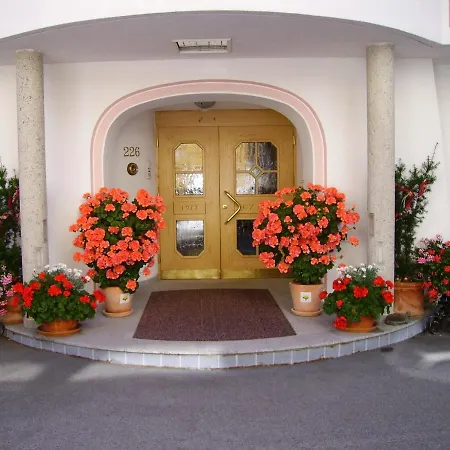 Villa Mark Готель типу 